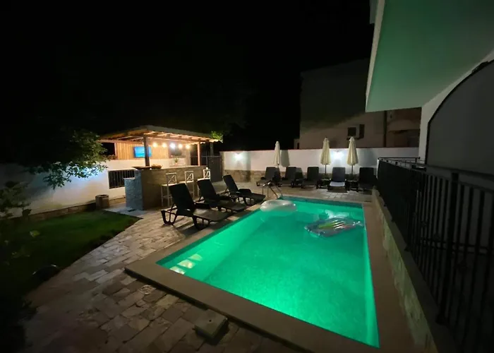 Maison d'hôtes Aqua Family 4*