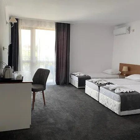 Aqua Family Guest house