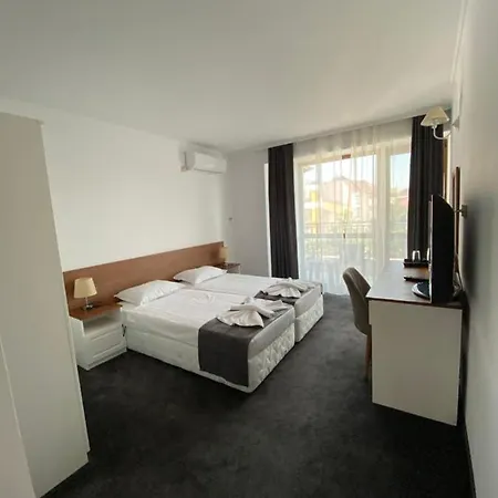 Guest house Aqua Family 4*